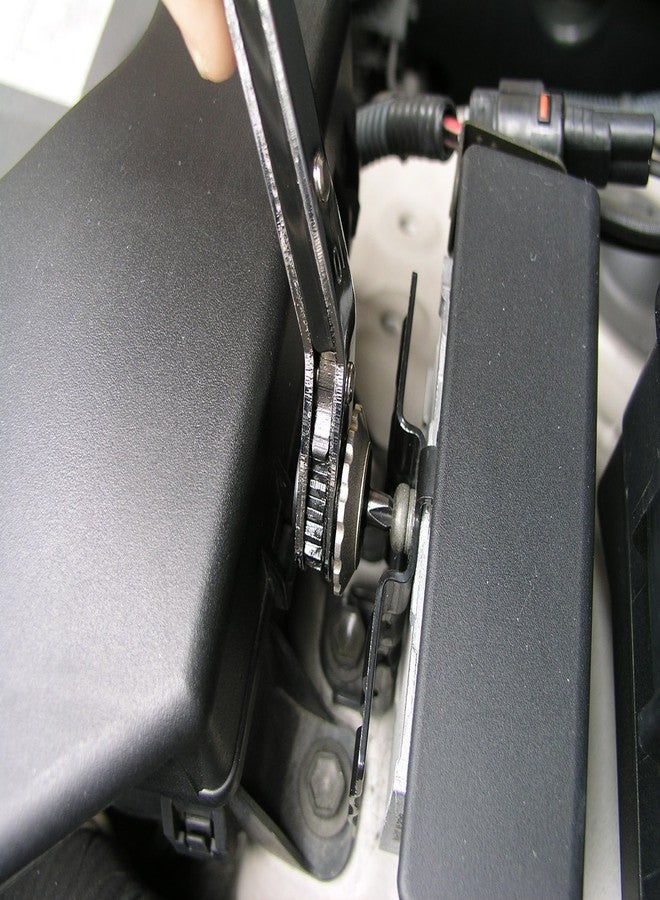 Engineer MultiFunction 7In1 Low Profile Ratchet Spanner (Wrench) Screwdriver + Bit Set. Engineer dr56 - Image 2